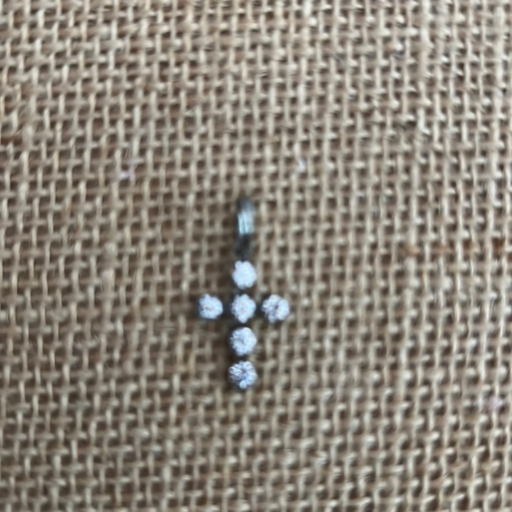 Cross pendant